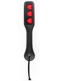 Черная шлепалка NOTABU с красными сердечками - 32 см. - Notabu - купить с доставкой во Владивостоке