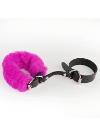 Черные кожаные наручники со съемной ярко-розовой опушкой - Sitabella - купить с доставкой во Владивостоке