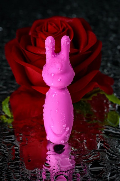 Розовый мини-вибратор Eromantica PUSS с ушками - 8,5 см. - Eromantica
