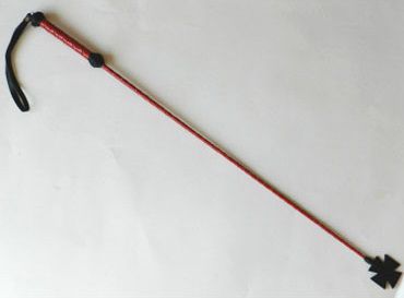 Короткий плетеный стек с наконечником-крестом и красной рукоятью - 70 см. - Подиум - купить с доставкой во Владивостоке