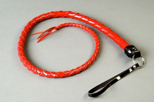 Красная однохвостная лакированная плеть - 60 см. - Подиум - купить с доставкой во Владивостоке