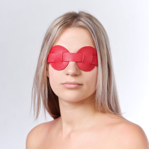 Красная кожаная маска на глаза для эротических игр - Sitabella - купить с доставкой во Владивостоке