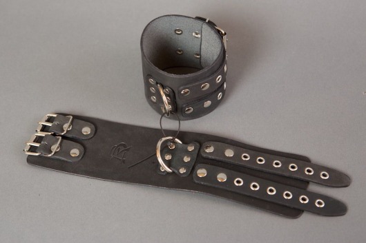 Широкие черные кожаные наручники без подкладки - Подиум - купить с доставкой во Владивостоке