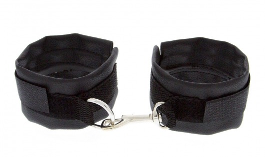 Чёрные полиуретановые наручники с карабином Beginners Wrist Restraints - Blush Novelties - купить с доставкой во Владивостоке